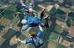 Resize of skydiving003.jpg (46875 bytes)